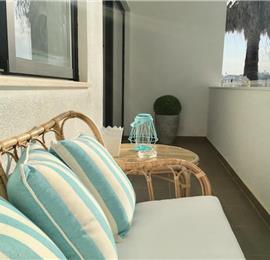 2 Bedroom Apartment with Balcony and Shared Pool in Albufeira, Sleeps 4-6
